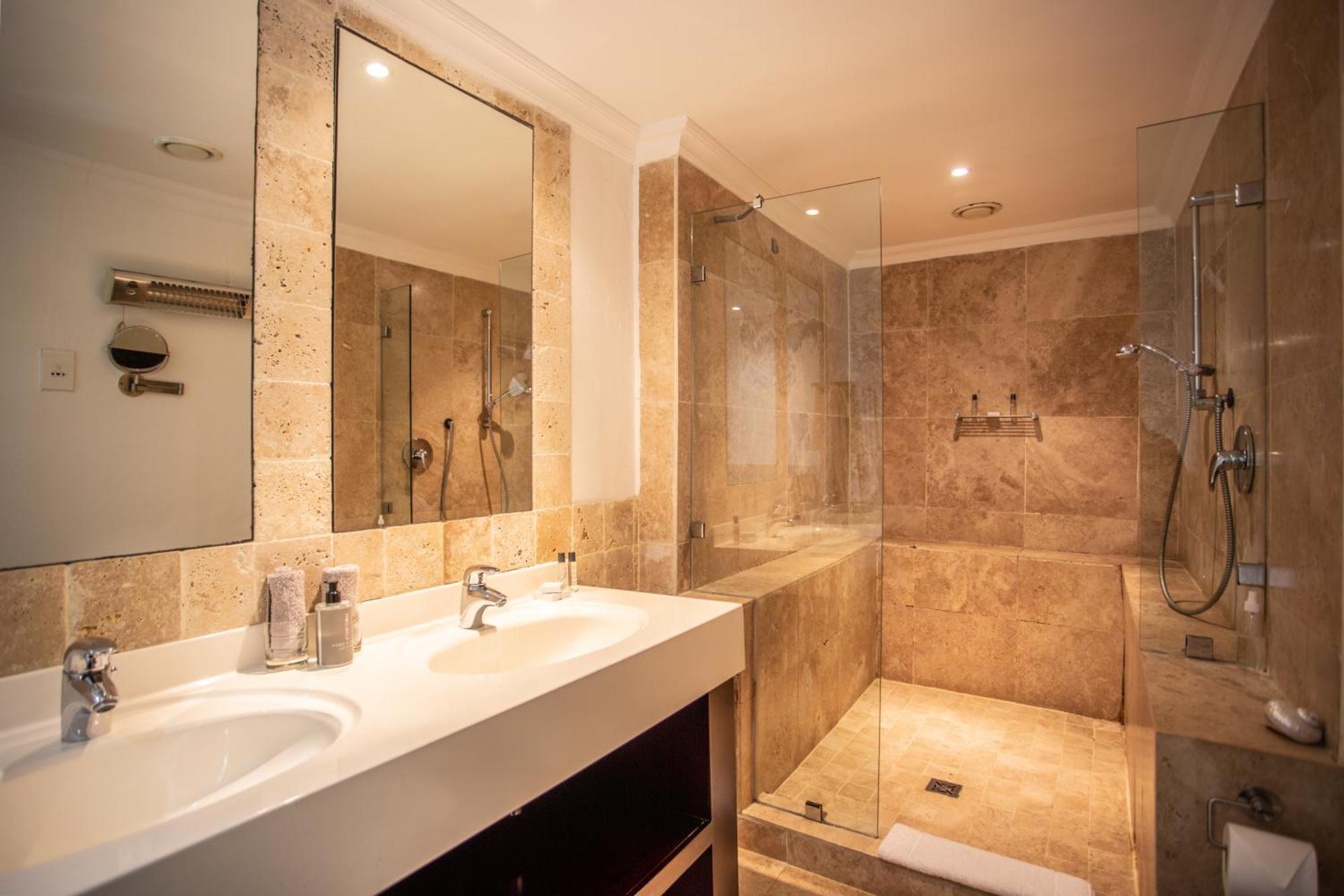 Cape Riviera Guest house Cape Town