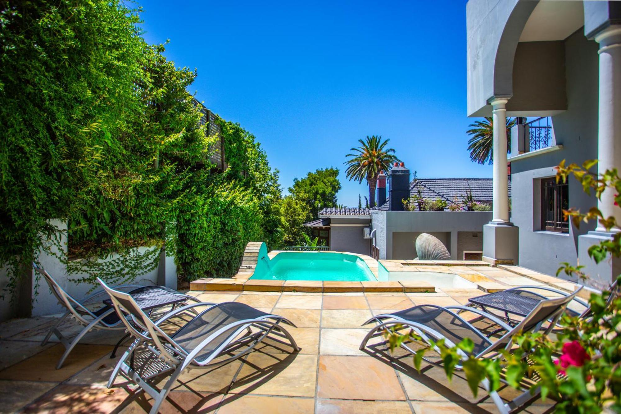 Guest house Cape Riviera