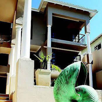 Cape Riviera Guest house