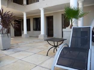 Cape Riviera 4*